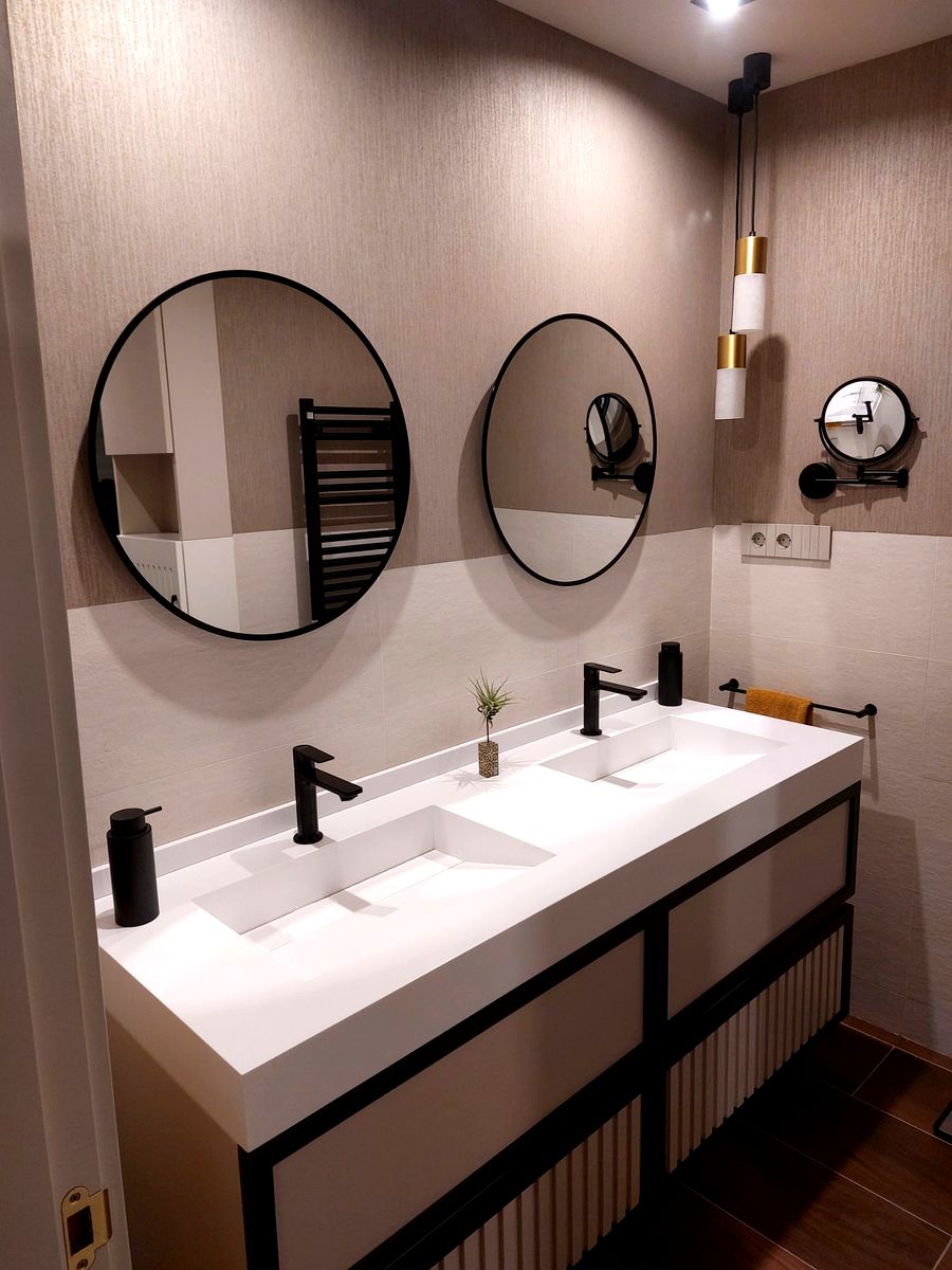 Reforma de baño doble lavabo en Madrid &middot; Obras Condisa